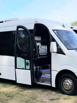 Minibus-Coach-Hire-With-Driver